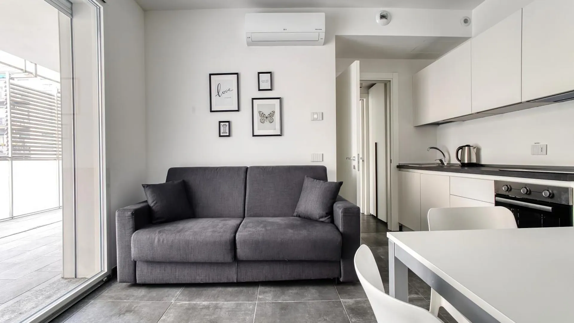 Just Urban Stays - Apartment With 40Sqm Terrace - Solari Milan Italy