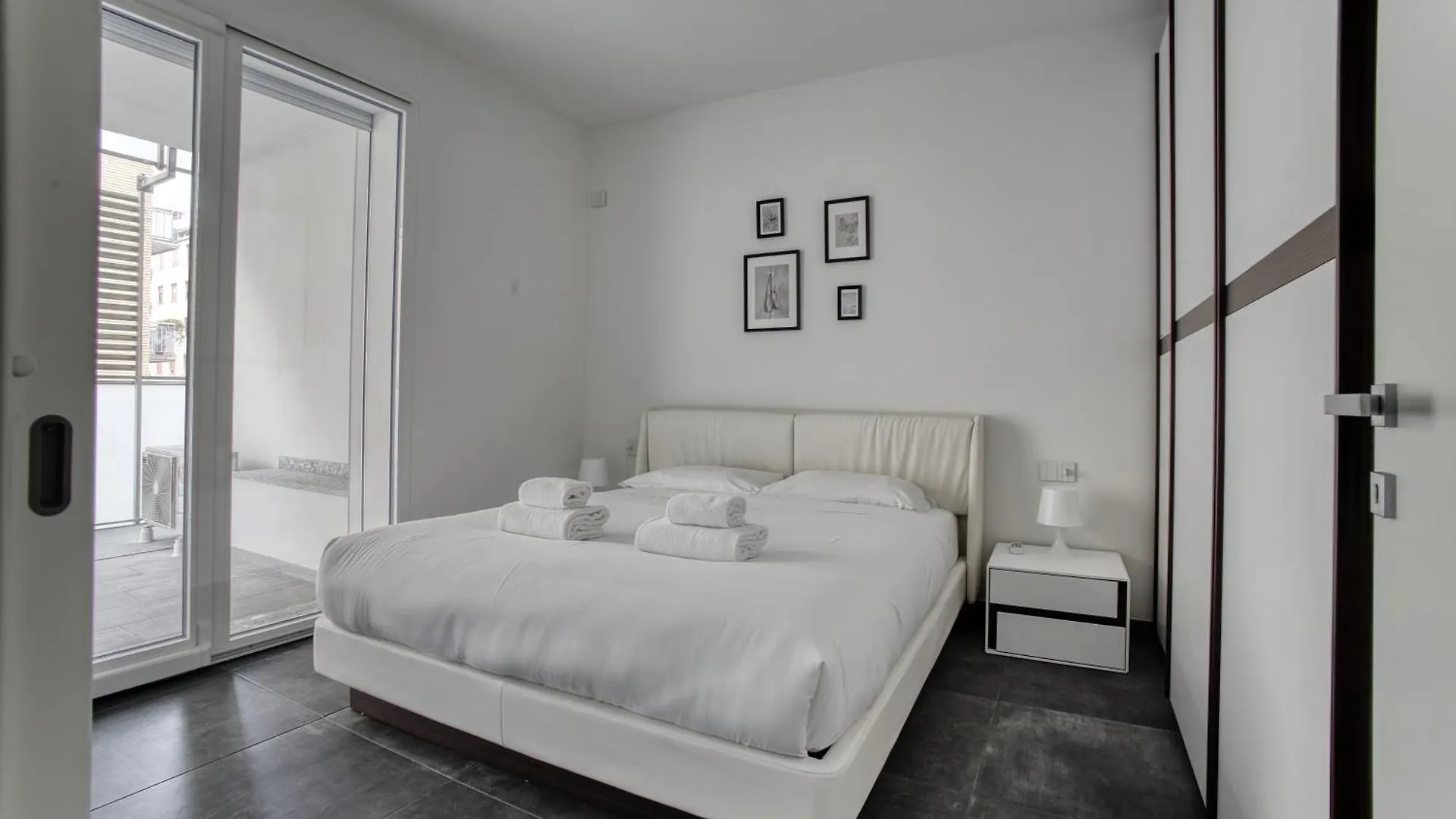 Just Urban Stays - Apartment With 40Sqm Terrace - Solari Milan 0*,  Italy