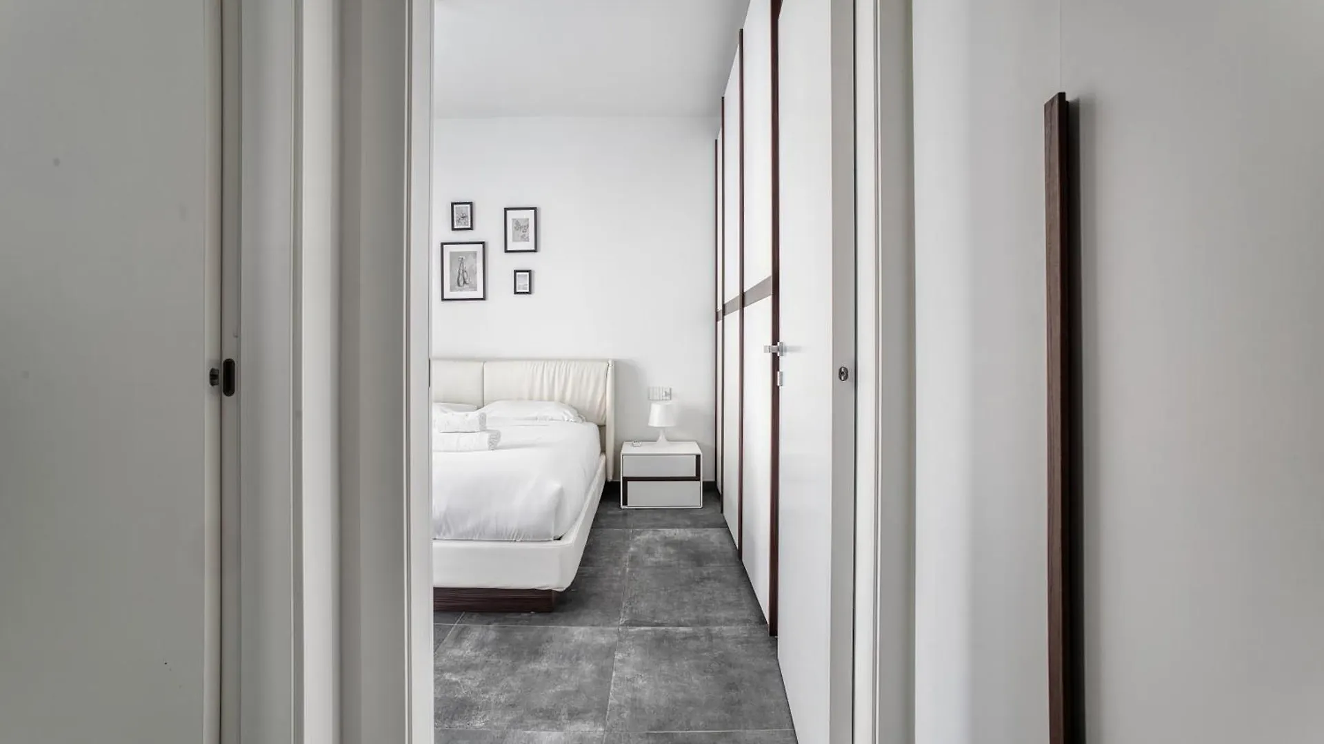 Just Urban Stays - Apartment With 40Sqm Terrace - Solari Milan